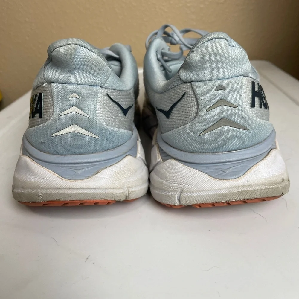 HOKA ARAHI 6 women’s 9.5 running shoes